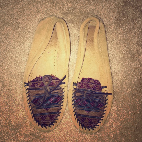 Minnetonka Shoes - Minnetonka Moccasins